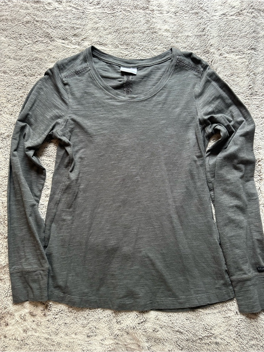 Women’s long sleeve Colombia shirt